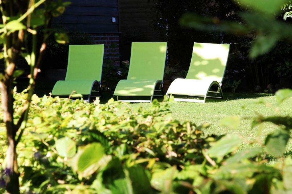 Comme Parenthese Au Coeur Des Hortillonnages